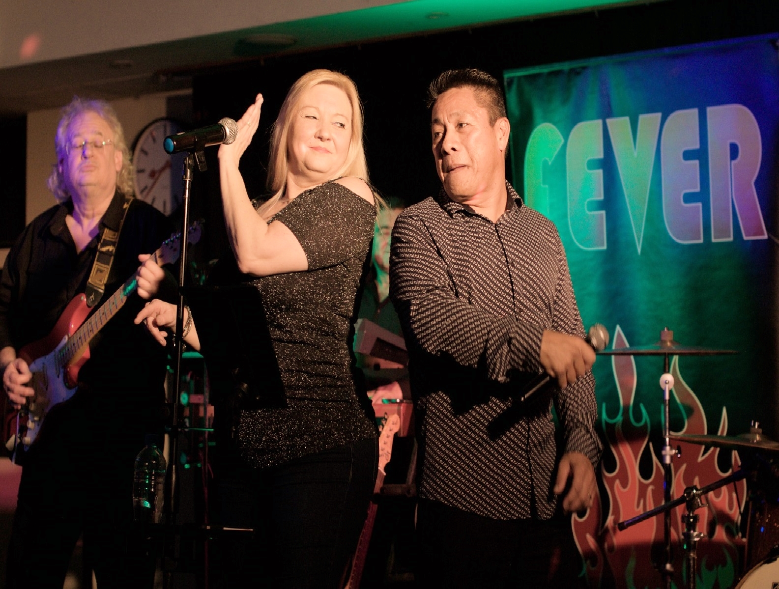 Fever, cover band in Adelaide, photo 2