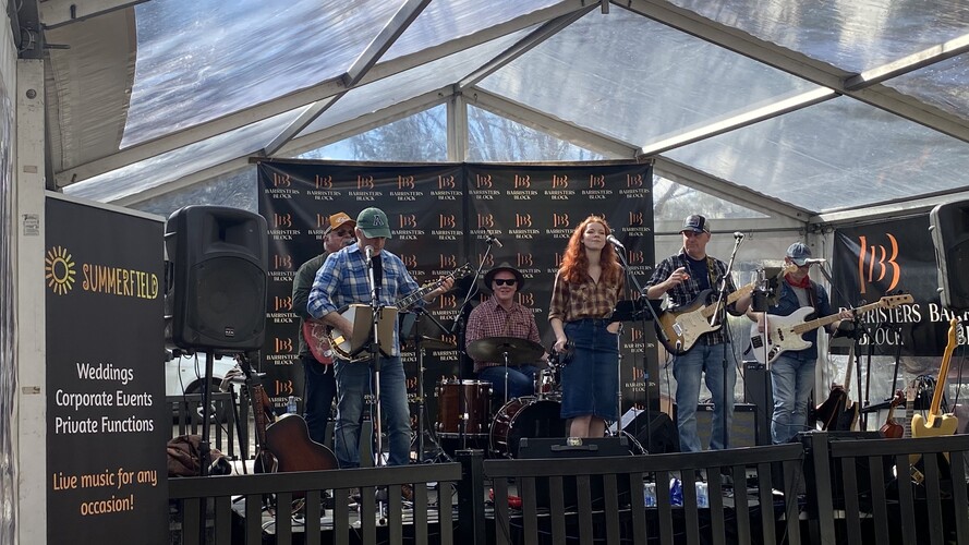 Summerfield, cover band in Adelaide, photo 3