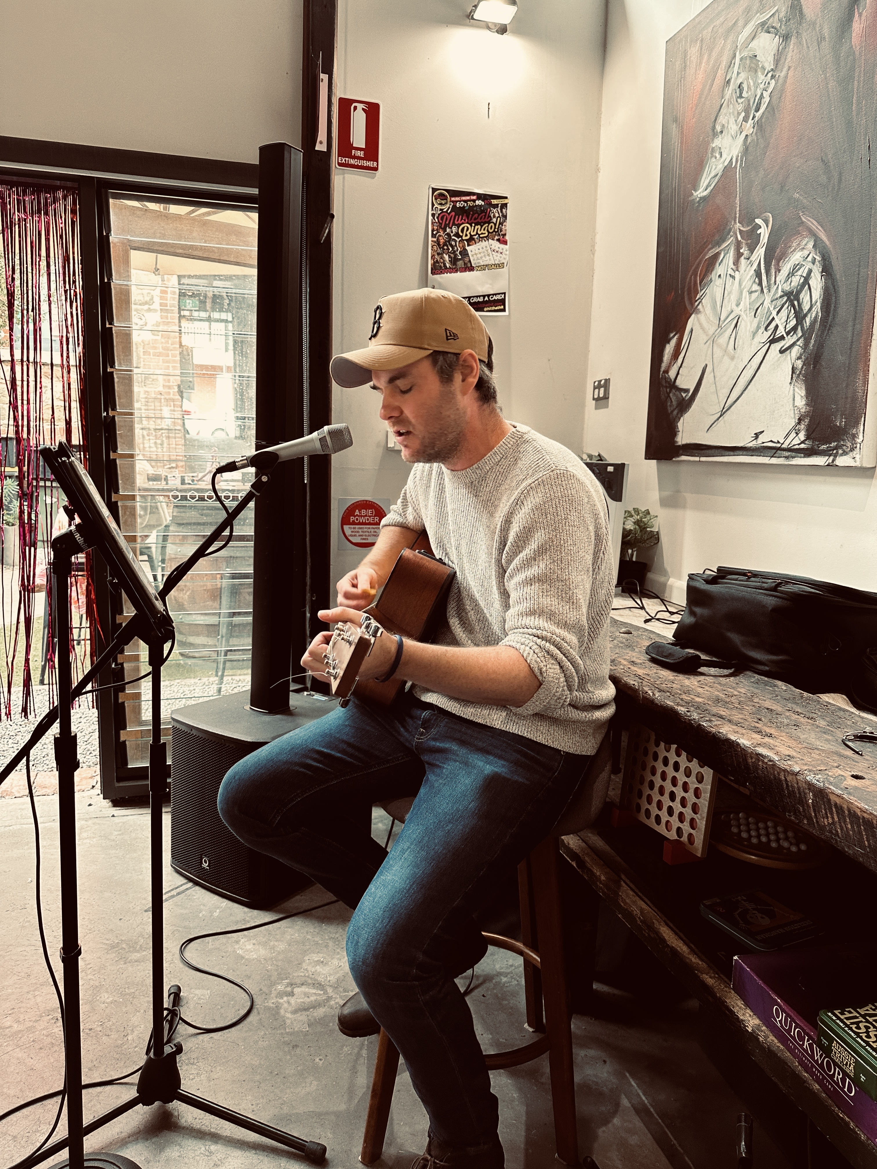 Tom Wells, singer in Adelaide, photo 2