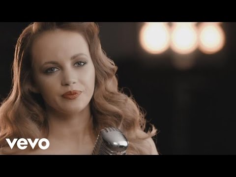 Samantha Jade, singer in Adelaide