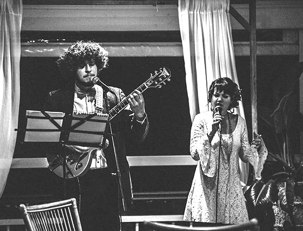 Hot Curry, musical duo in Brisbane
