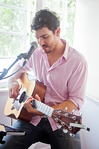 Adrian Keys, pianist and singer solo in Brisbane, photo 3