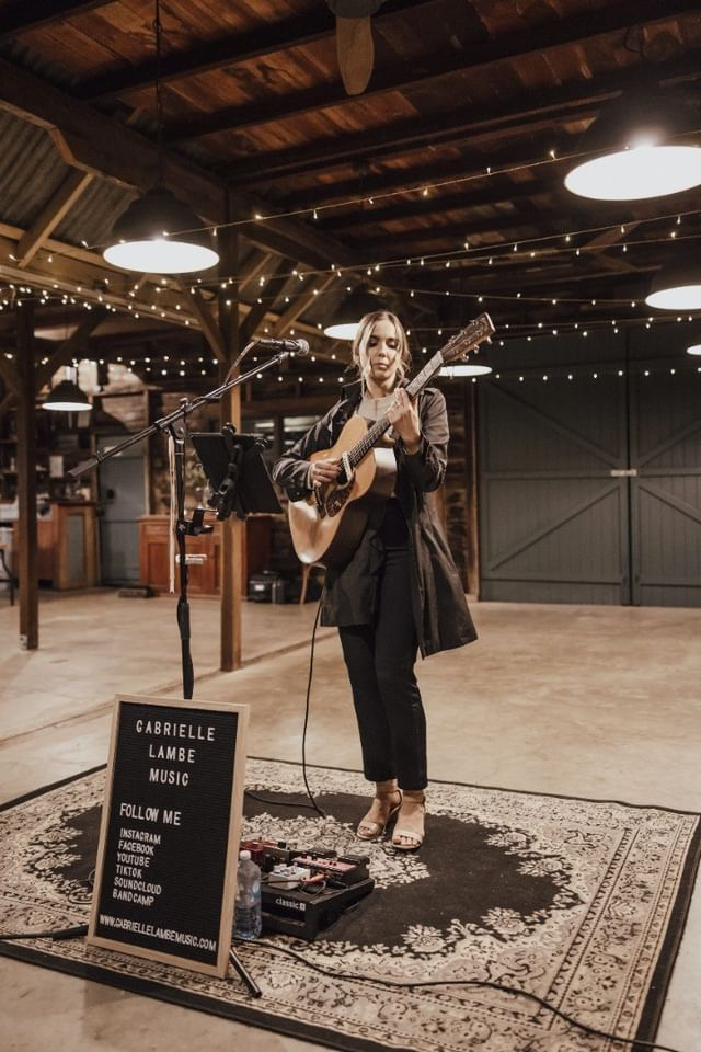 Gabrielle Lambe, singer in Brisbane, photo 2