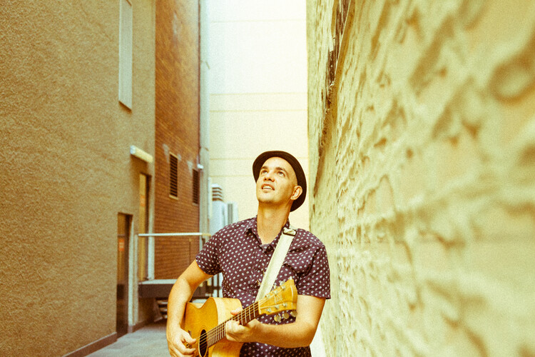 Lachlan Flanagan, folk singer in Brisbane, photo 3