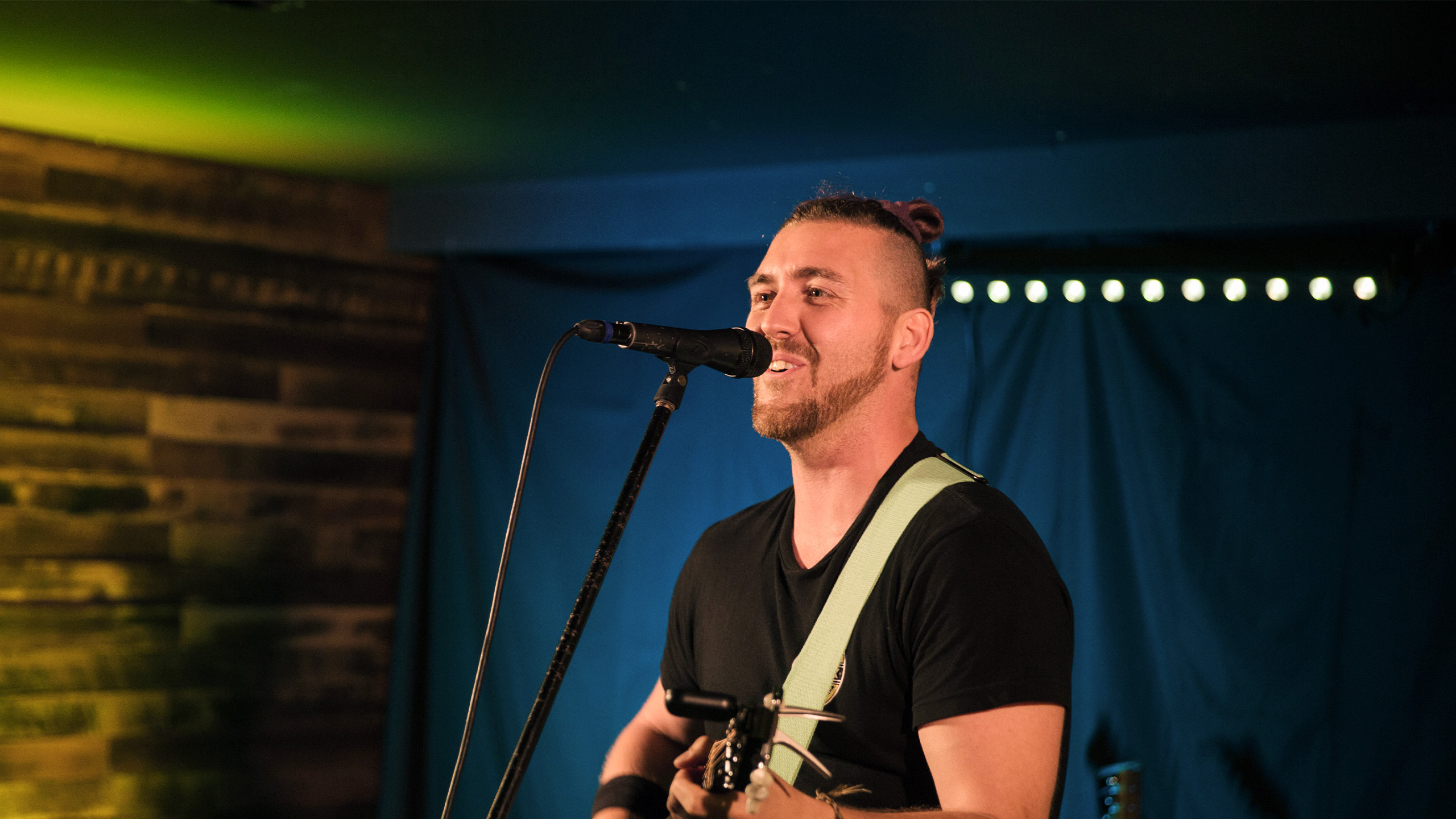 Rory Price, singer in Brisbane