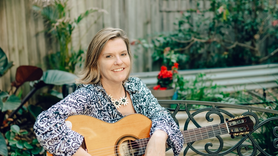 Sally Cooper, singer in Brisbane