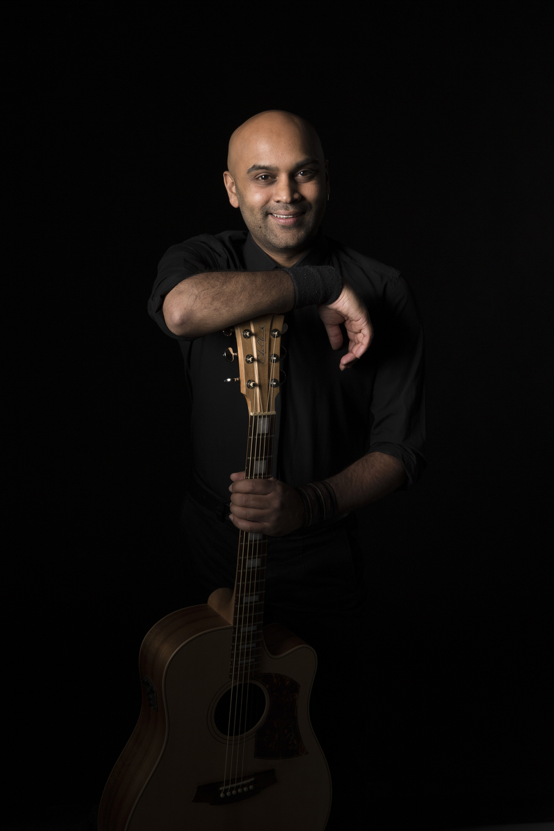 Shane Wolf - River City Sling - Triplescore, musical soloist in Brisbane