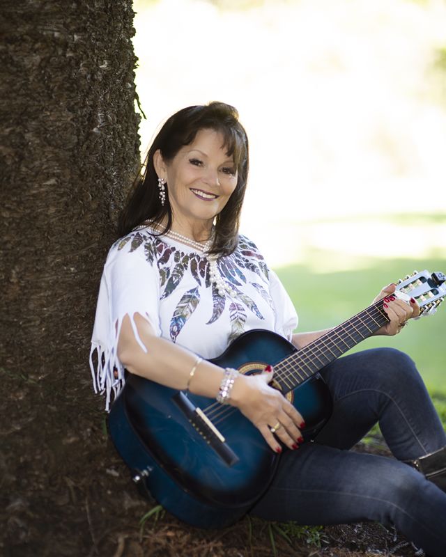 Carol Chaney, country singer in Brisbane, photo 2