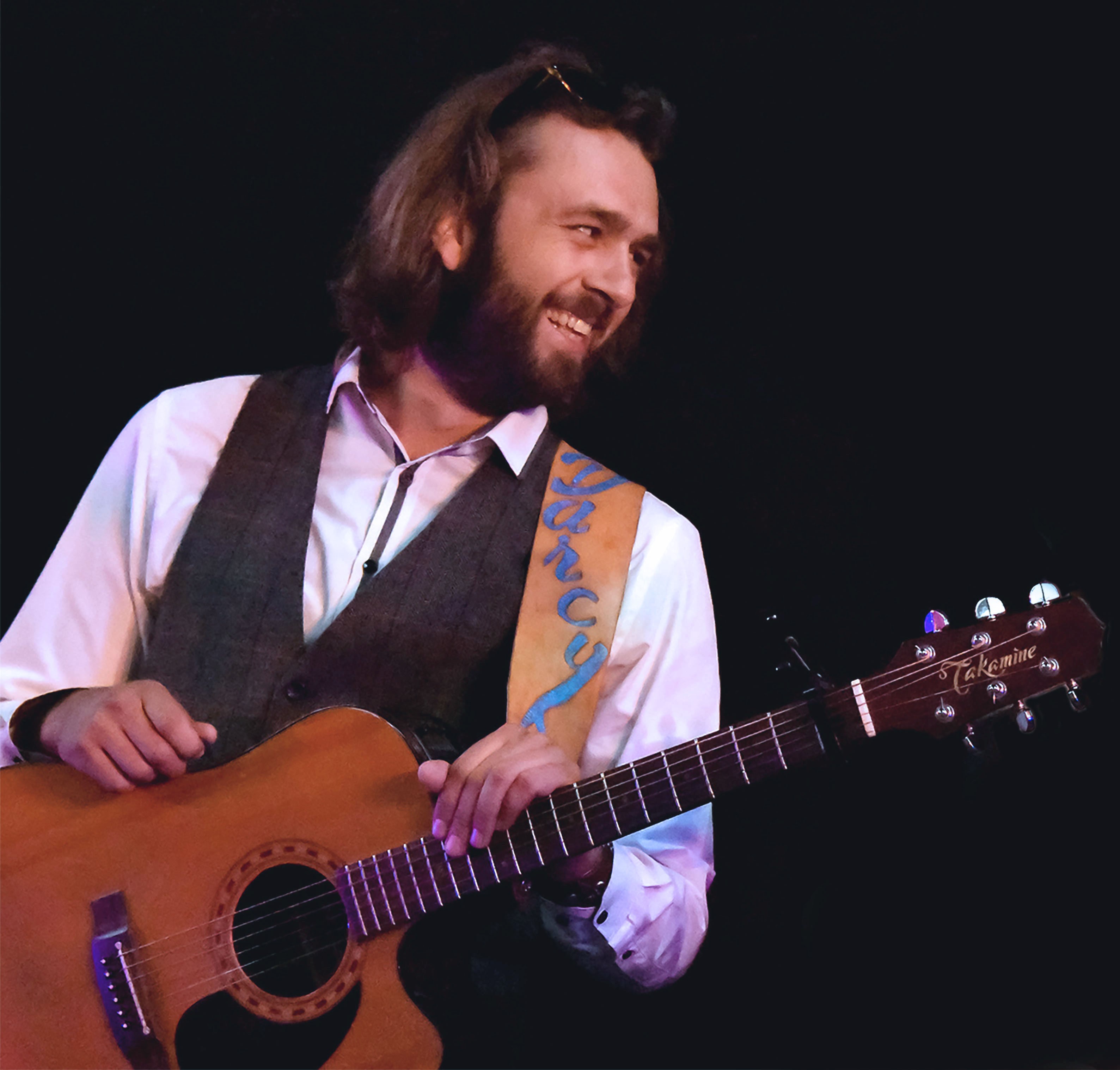 Darcy Crawford, country singer in Brisbane