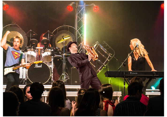 Absolute Party Bangers!, cover band in Brisbane, photo 3