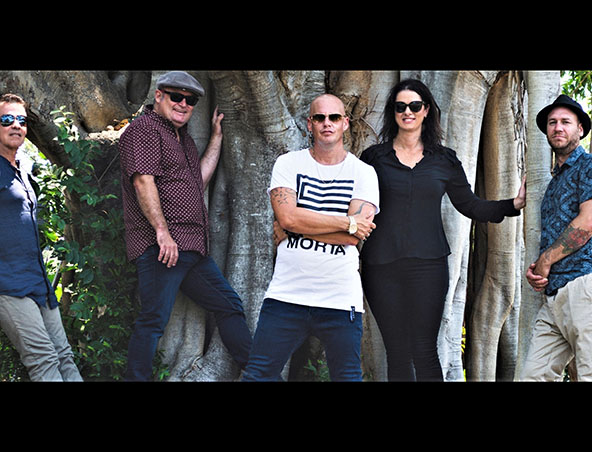 Shades, cover band in Brisbane, photo 3