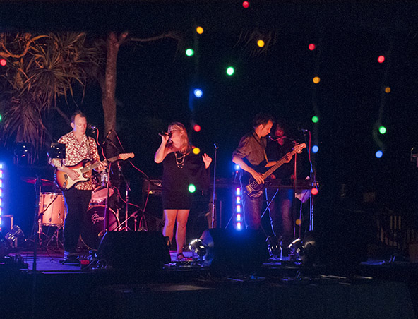 Velvet Kiss, cover band in Brisbane, photo 3