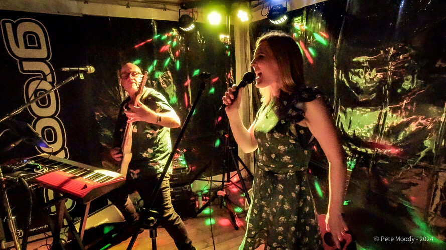 Groove, musical duo in Brisbane, photo 3