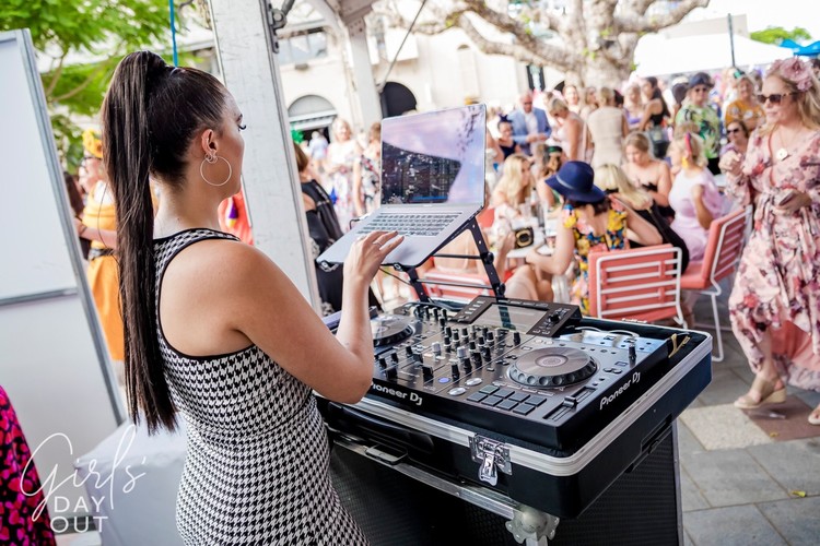 DJ Bitza, live in Brisbane, photo 3