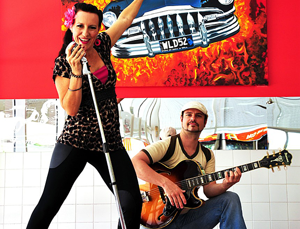 Soda Pop, musical duo in Brisbane