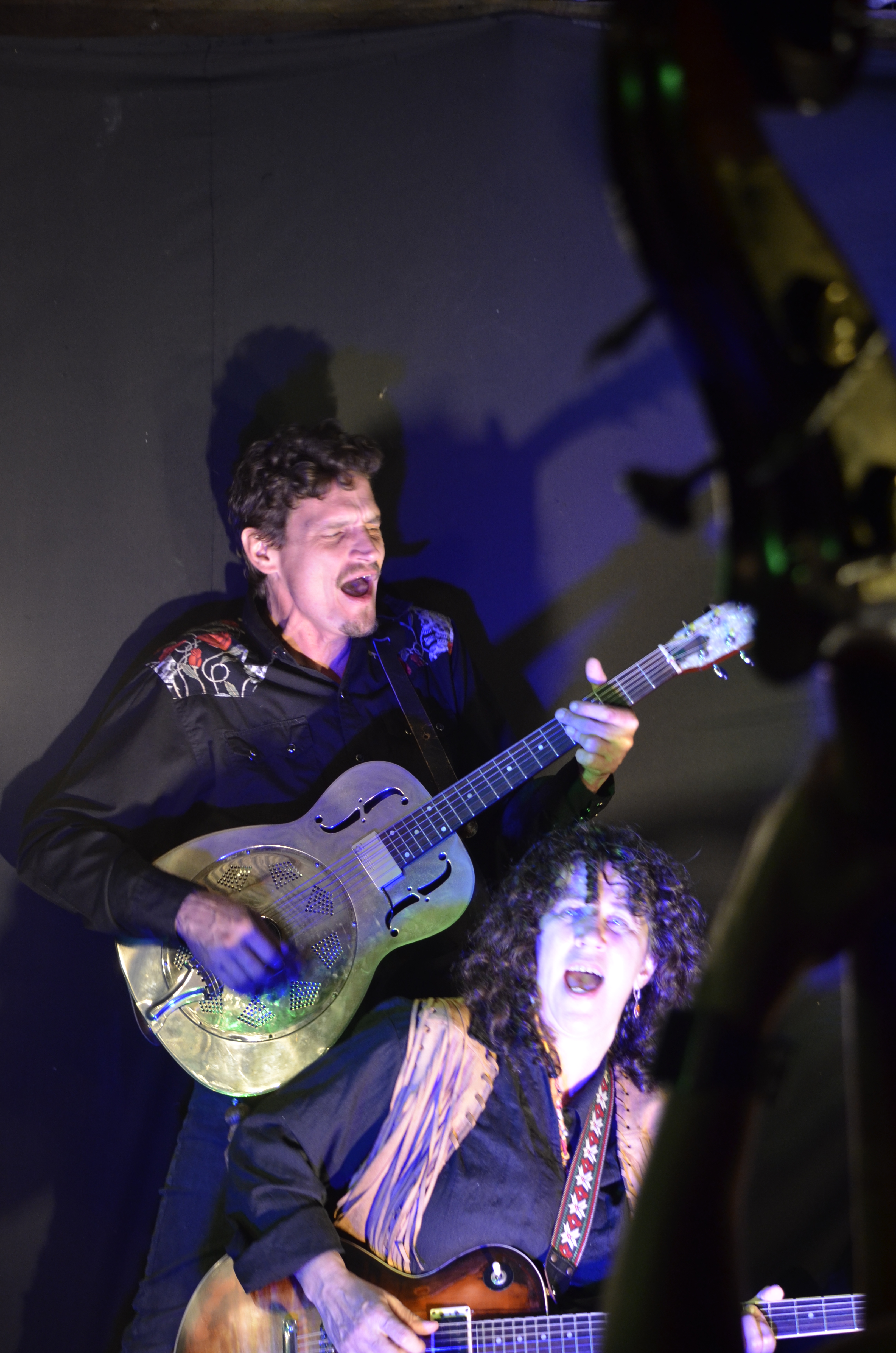 Two Tears in a Bucket, musical duo in Brisbane