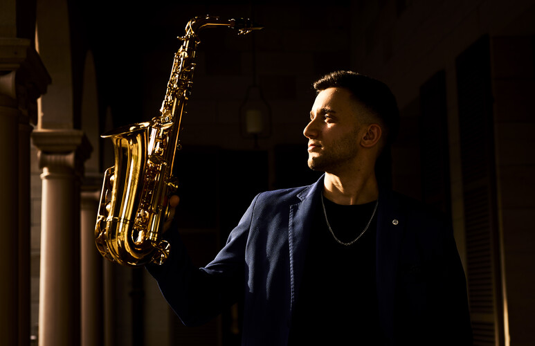 SAX Bianco, saxophone player in Brisbane, photo 3