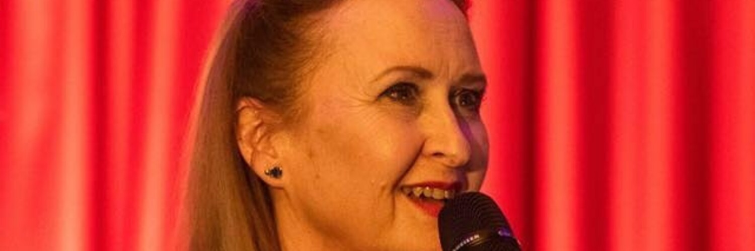 Meg Kiddle, singer in Brisbane, photo 2