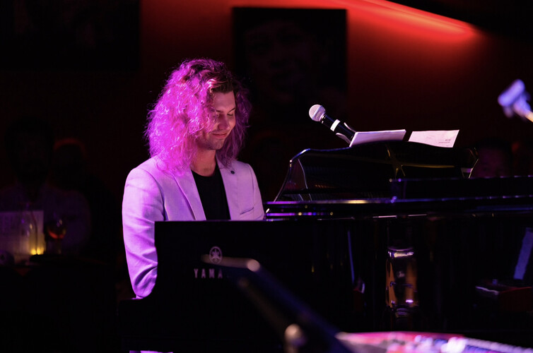Jake Bristow, pianist and singer solo in Brisbane, photo 3