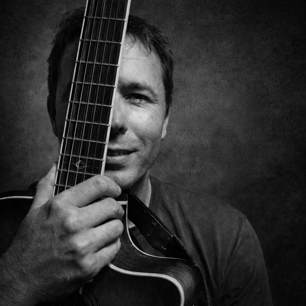 Mike Branch, singer-songwriter in Bundaberg Central