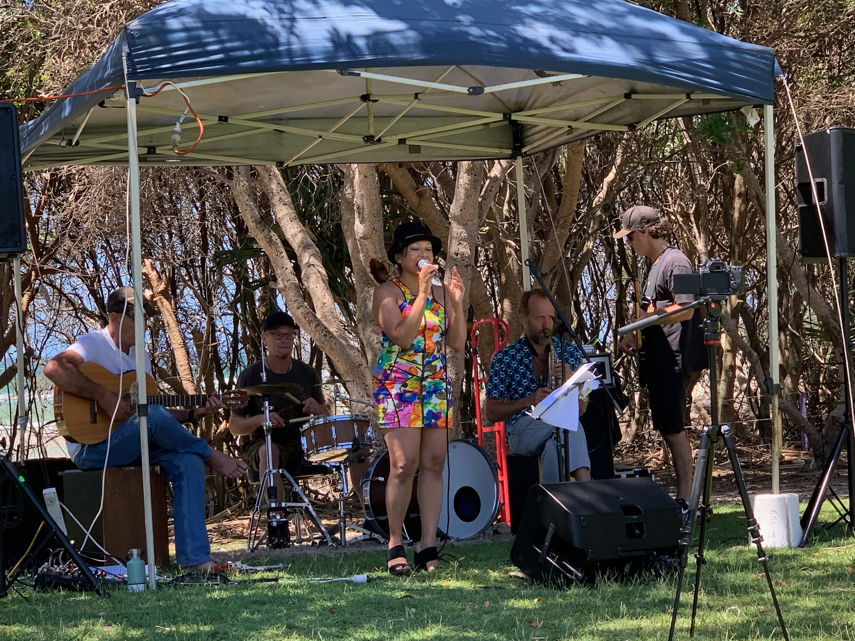 Lady Jam, cover band in Byron Bay, photo 2