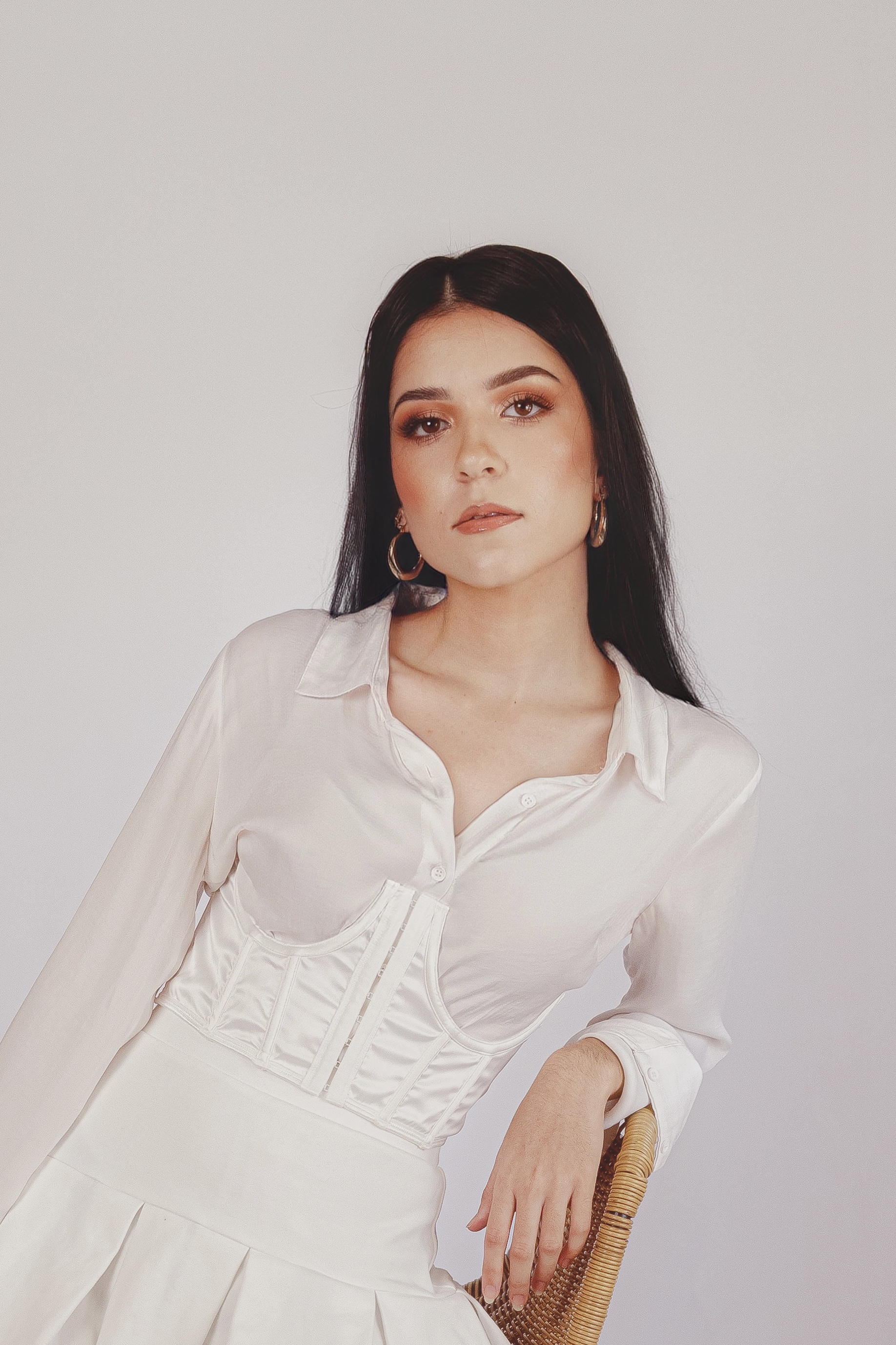 Amber Farnan, singer-songwriter in Cairns