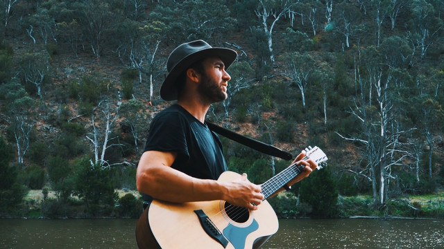 Ramblerman, singer-songwriter in Canberra