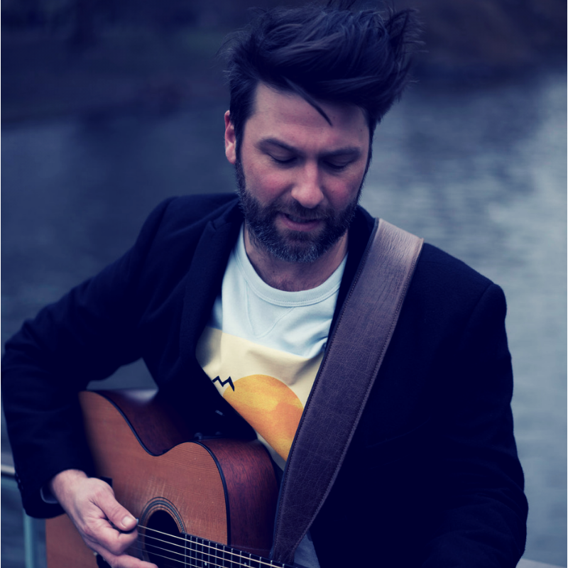 Jimmi Nolan, singer in Casuarina