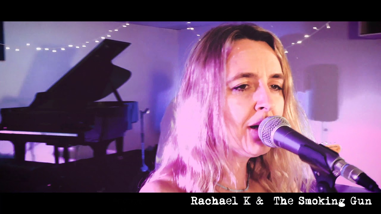 Rachael K and The Smoking Gun, cover band in Deniliquin