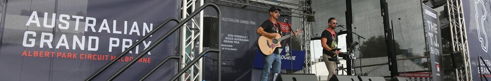 The TJ Show, musical duo in Echuca