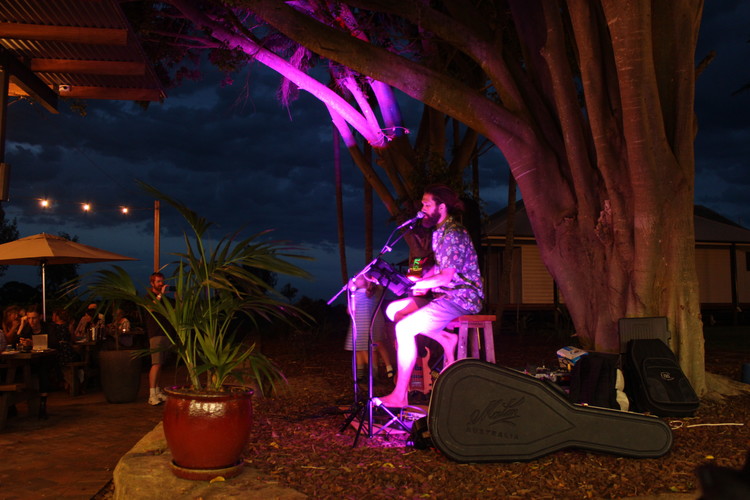 Ooz Music, singer in Falls Creek, photo 3
