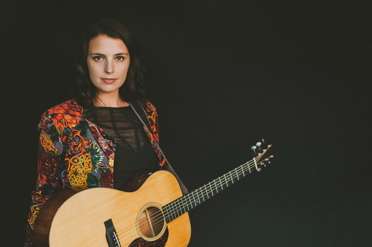 Lisa Hanley, singer in Geelong, photo 3