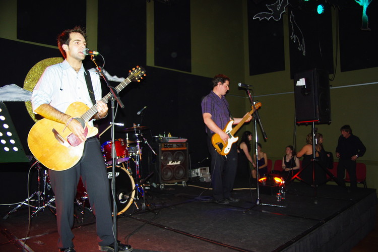 Jibberish, cover band in Geelong, photo 3