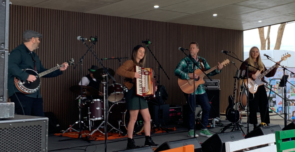 Double Shot Maggie, celtic band in Geelong, photo 3