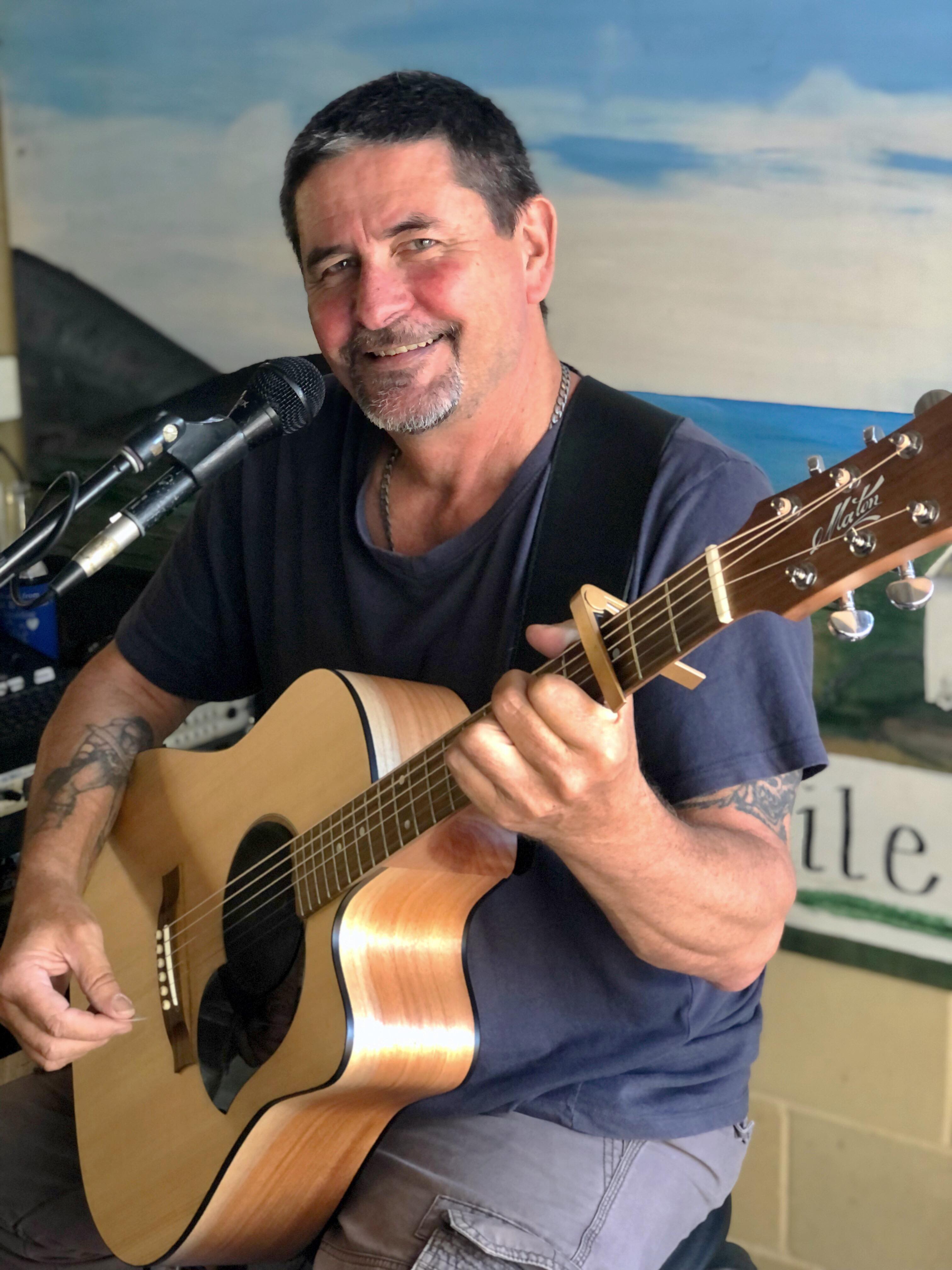 Geoff Udy Entertainment, musical soloist in Geraldton, photo 2