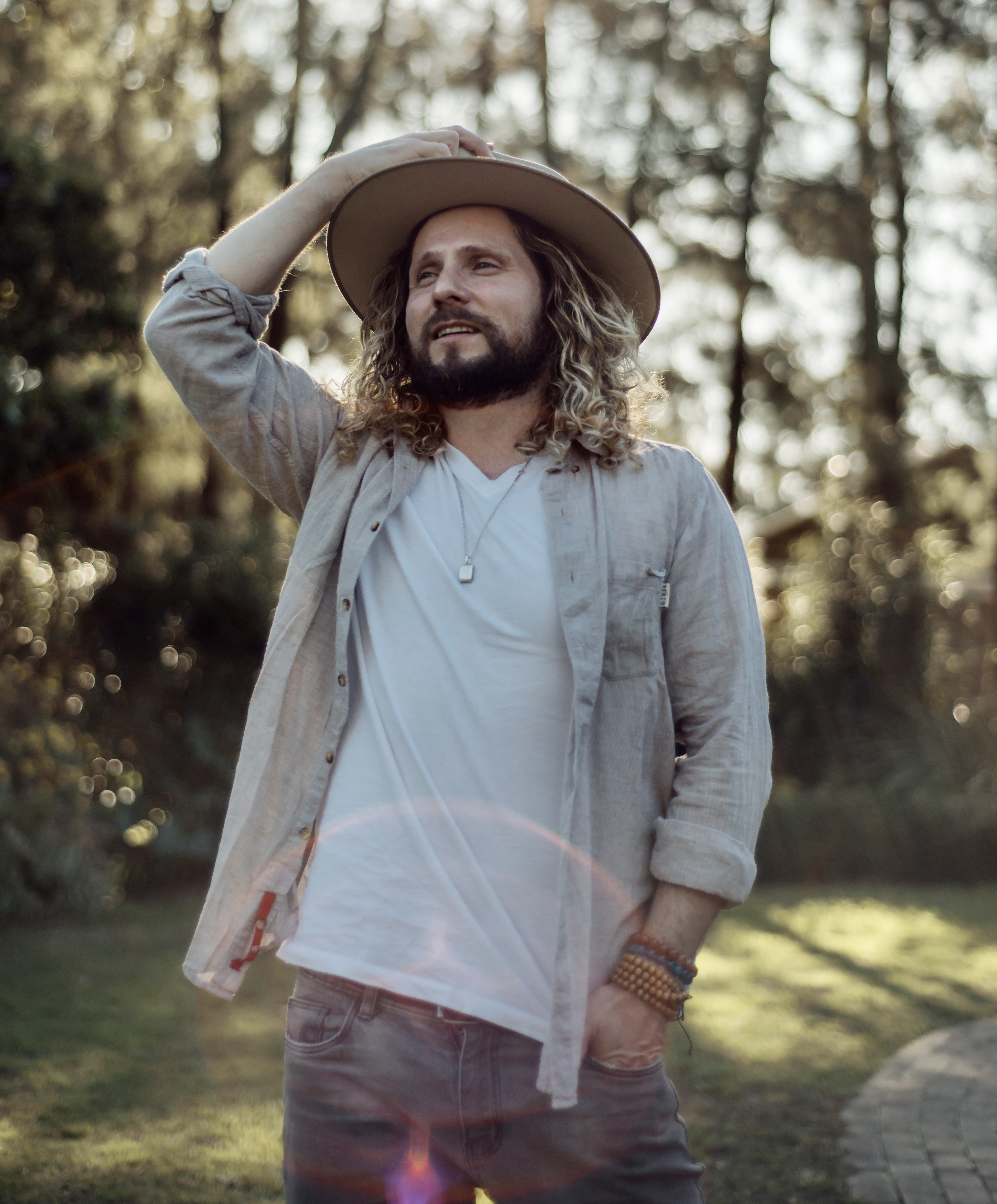 Andy Penkow, country singer in Gold Coast