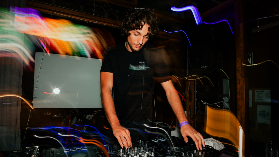 SUNOE (soo-no), dj in Gold Coast, photo 3