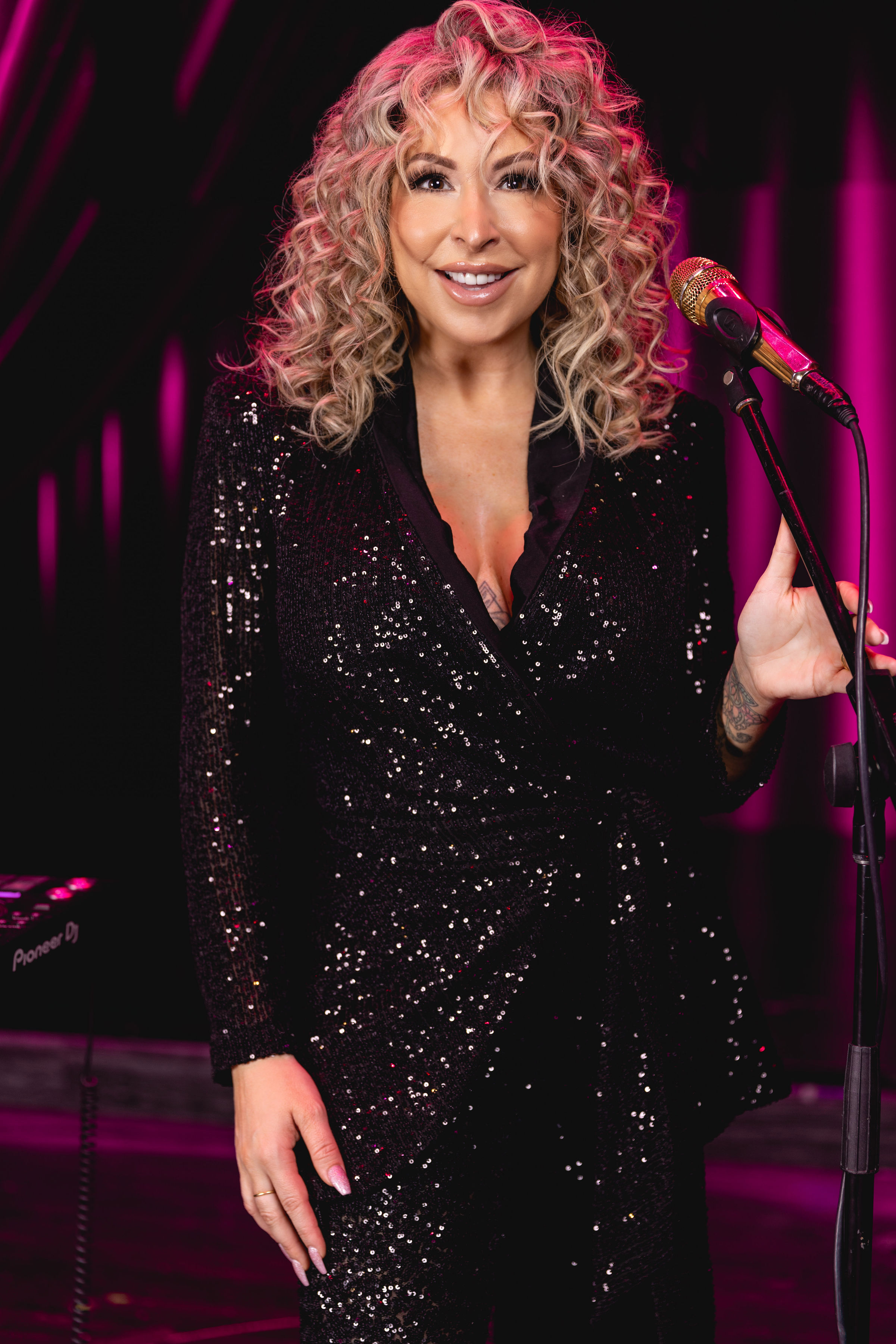 Emma Lancaster, singer in Gold Coast