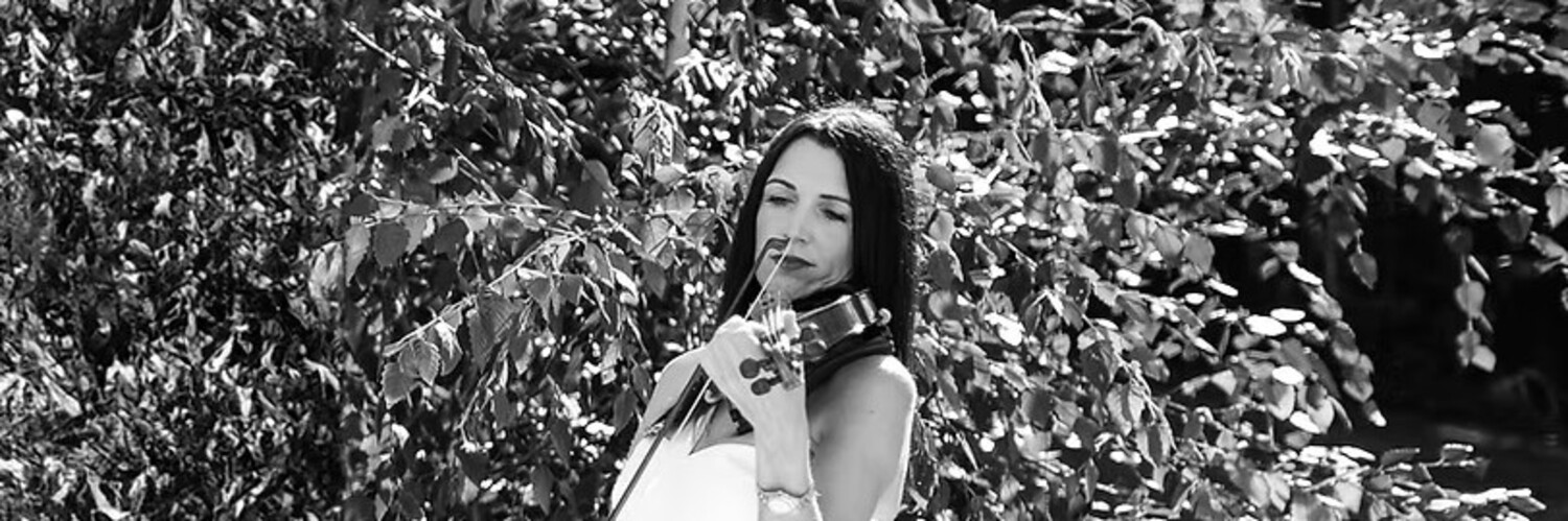 Yana Wells, violinist in Gold Coast, photo 2