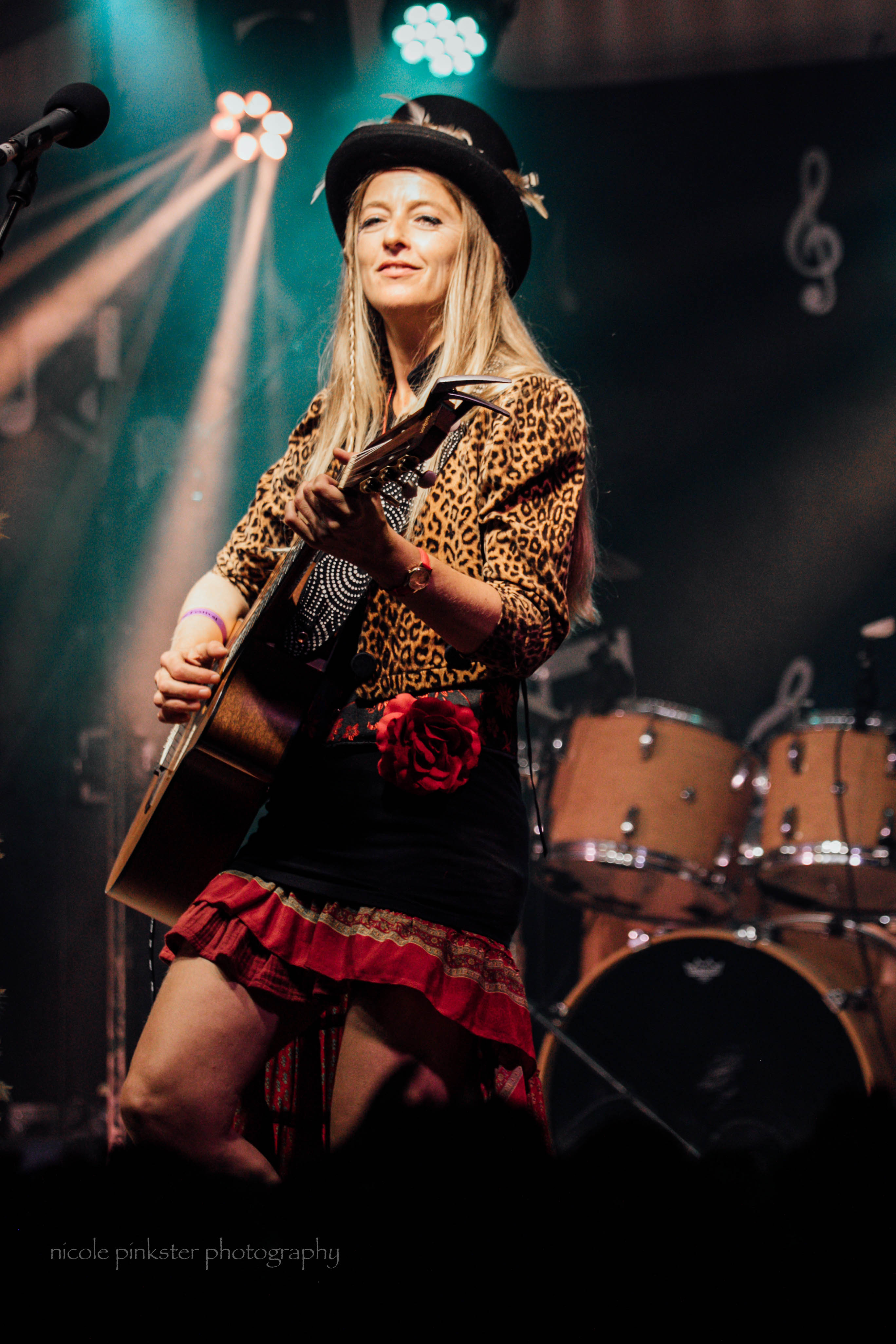 Szara Fox & The Midnight Secrets, folk band in Healesville, photo 2