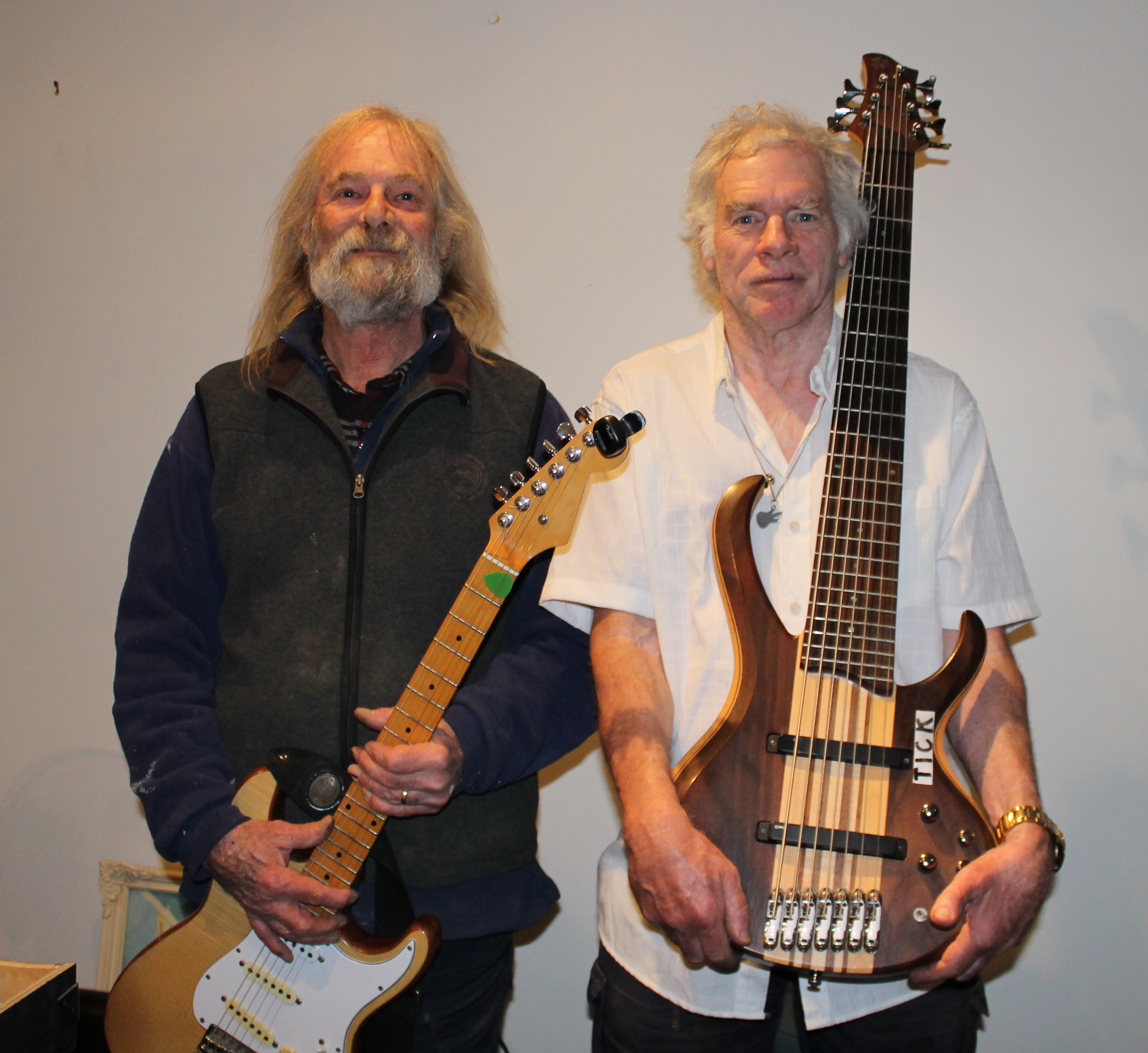 Dusted & Done, musical duo in Hobart, photo 2