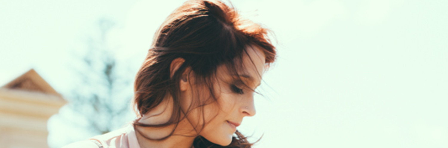 Laura Bell, singer in Hobart