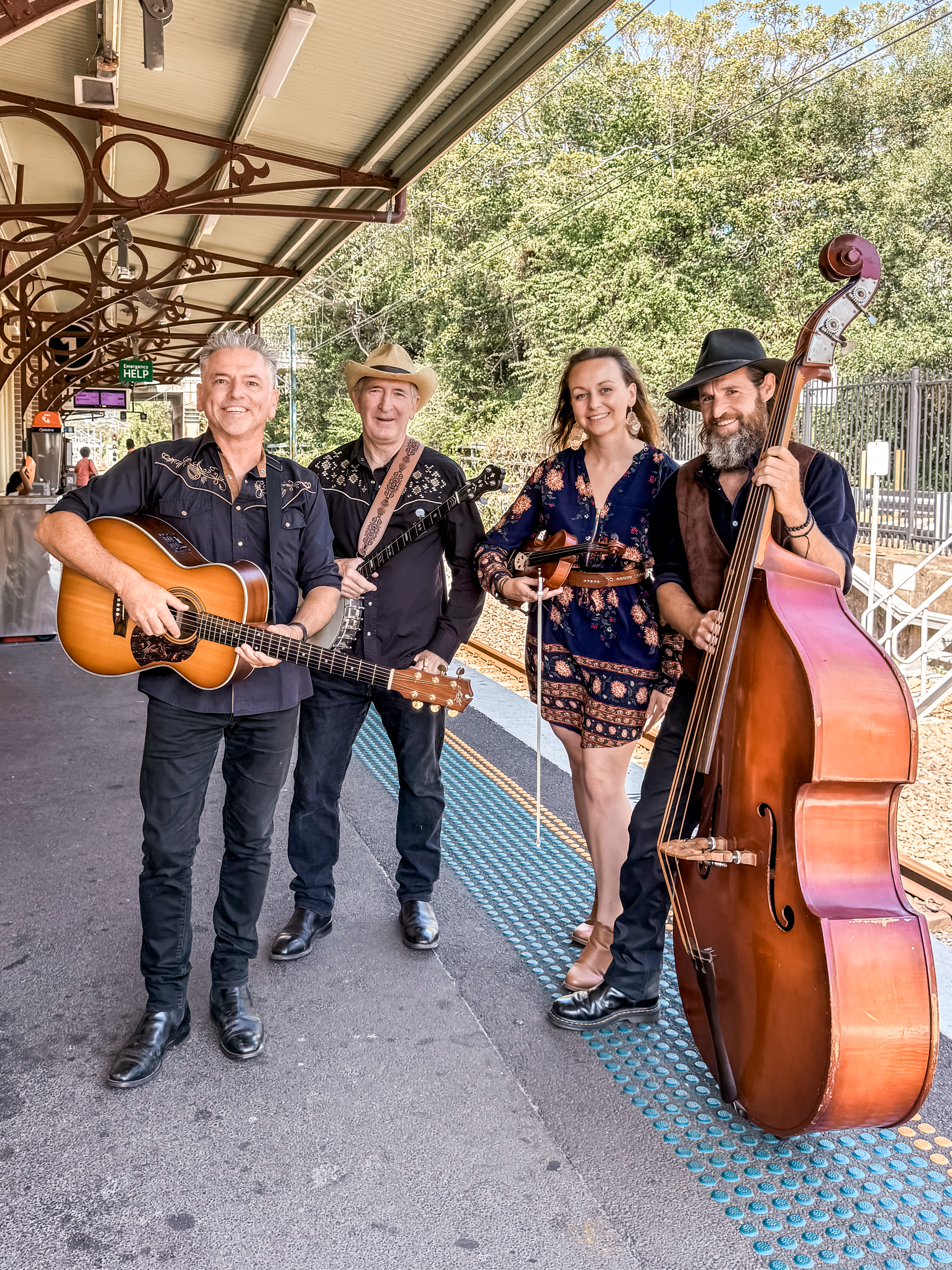 The Water Runners, folk band in Kiama