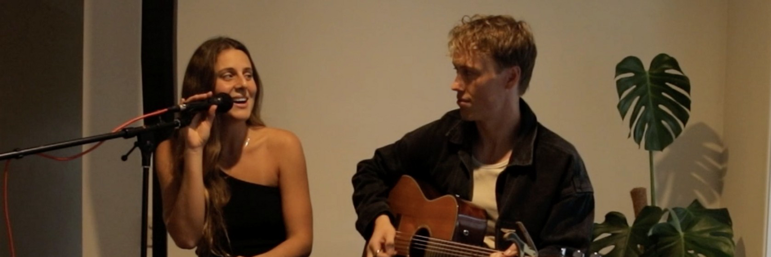 Jessie and Tim, musical duo in Kingscliff, photo 3