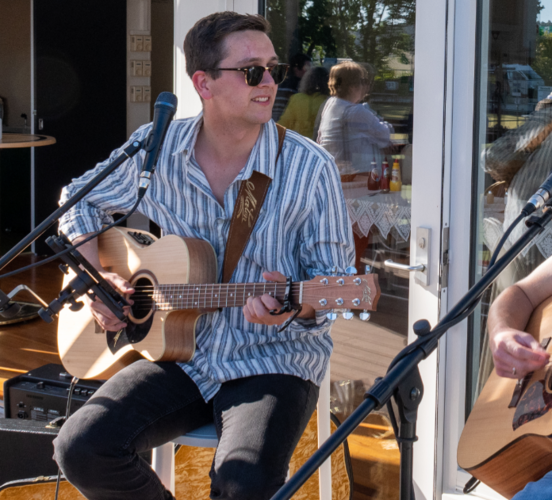 Conall Cassidy, singer in Launceston, photo 3