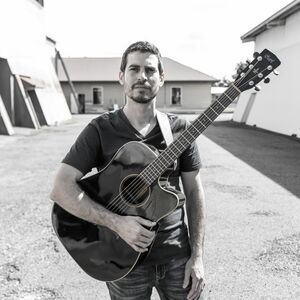 Michael Scriha, singer in Mackay, photo 2