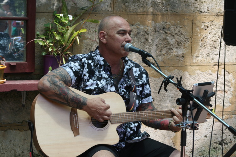 Rob, singer in Mandurah, photo 3