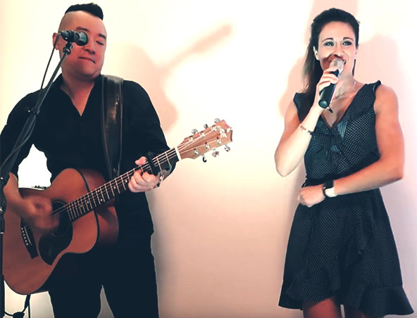 Andy And Elia, musical duo in Melbourne