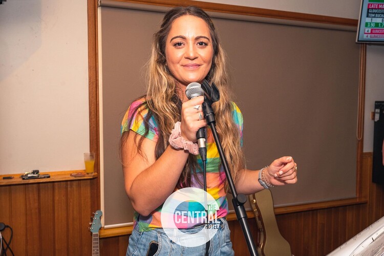 Fizzy Entertainment, singer in Melbourne, photo 3