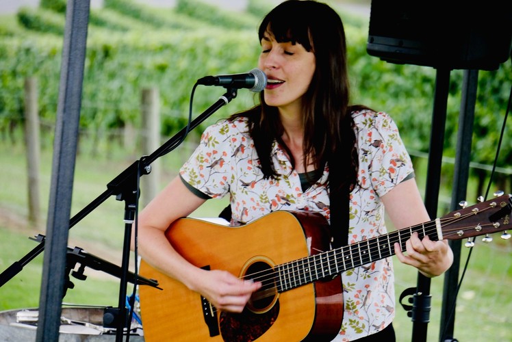 Frances Rose Acoustic, singer in Melbourne, photo 3